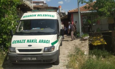 Yaşlı kadın evinde ölü bulundu