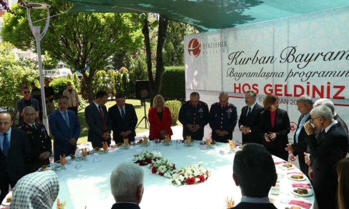 Eskişehir’de bayramlaşma töreni