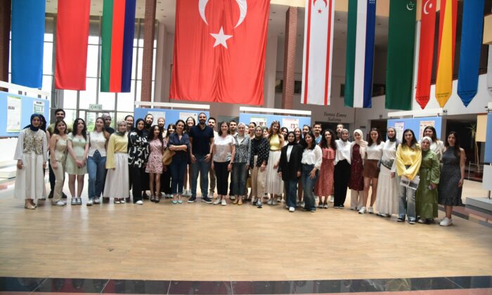 SBF’den “Dudak Damak Yarıkları ve Kraniyofasiyel Anomaliler Poster Sunum” etkinliği