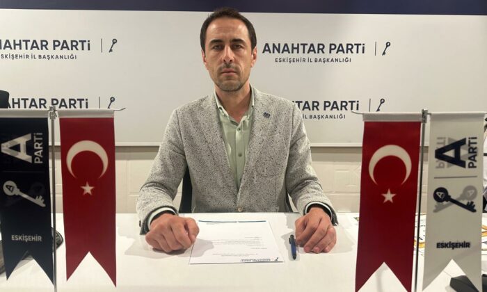 Stadyumun ismi konusundaki tartışmalarda Anahtar Parti tarafını seçti