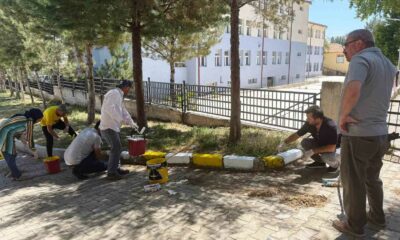 Hisarcık’ta fedakar öğretmenler okul bahçesini güzelleştirdi
