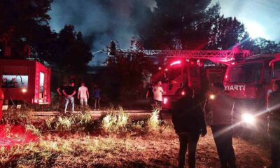 Osmaneli’de TCDD deposunda yangın