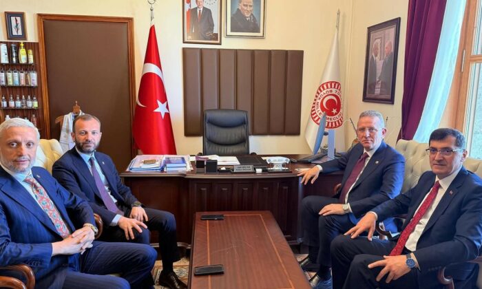 Milletvekili Adil Biçer: “Kütahya’mız için aynı masada, ortak gayede buluştuk”