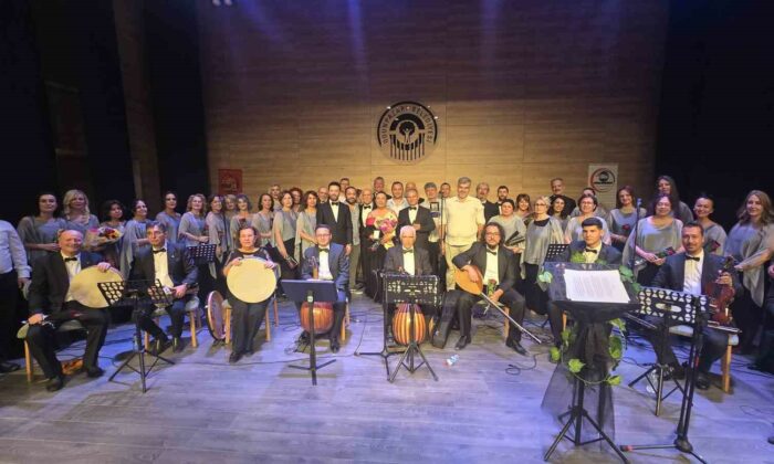 Eskişehir’de Zodyak Ezgiler Türk Müziği Konseri yoğun ilgiyle izlendi