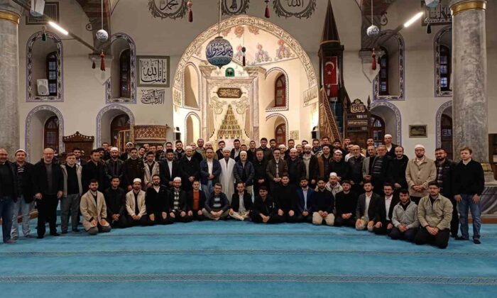 Kütahya’da sabah namazı buluşması ve tarih gezisi