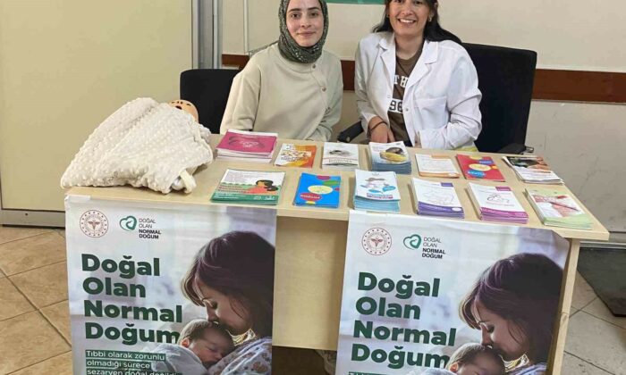 Hisarcık İlçe Devlet Hastanesi’nde “Doğal Olan Normal Doğum” standı