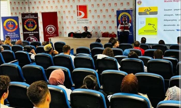Jandarma’dan üniversite öğrencilerine eğitim programı