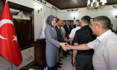 Vali Yiğitbaşı personel ile bayramlaştı