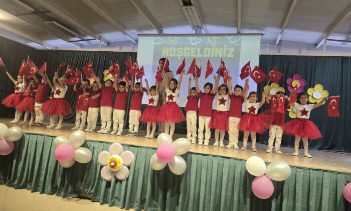 Minikler için yıl sonu mezuniyet töreni düzenlendi