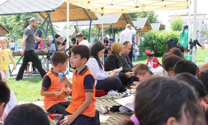 Kaymakam Bayguş, Dazkırı’da Kitap Okuma etkinliğine katıldı