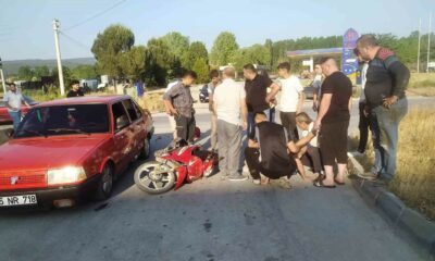 Hisarcık’ta otomobil ile motosikletle çarpıştı: 1 yaralı