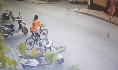 2 bisikletin 40 saniyede çalındığı anlar güvenlik kamerasında