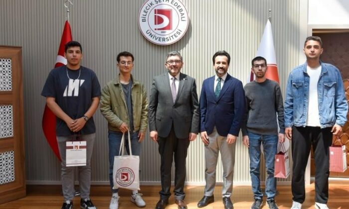 Başarılı genç sporcu Bilgin’e Rektörü Kaplancılı’dan tebrik