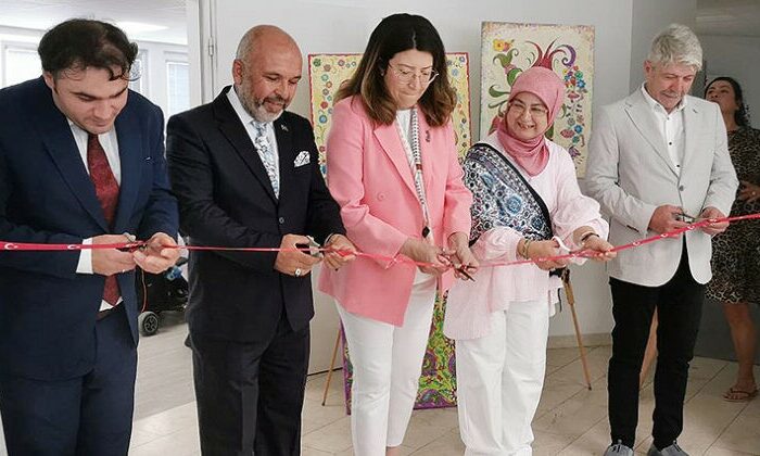 Almanya’da sergilenen Kütahya’nın çini eserleri büyük ilgi gördü