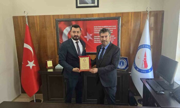 Gediz Meslek Yüksekokulu’nda müdürlük devir teslim töreni