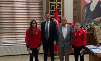 Kaymakam Emrah Aslan’dan Avrupa ikincisi güreşçiye tebrik
