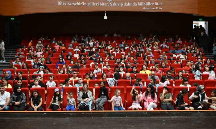 Odunpazarı Belediyesi Tiyatrosu, Kırşehir’de minik kalplere dokundu