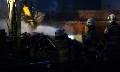 Kütahya’da tahta palet üretimi yapan atölyede yangın