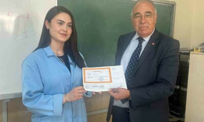 Anadolu lisesini bırakıp meslek lisesini tercih etti, okul 1’incisi oldu