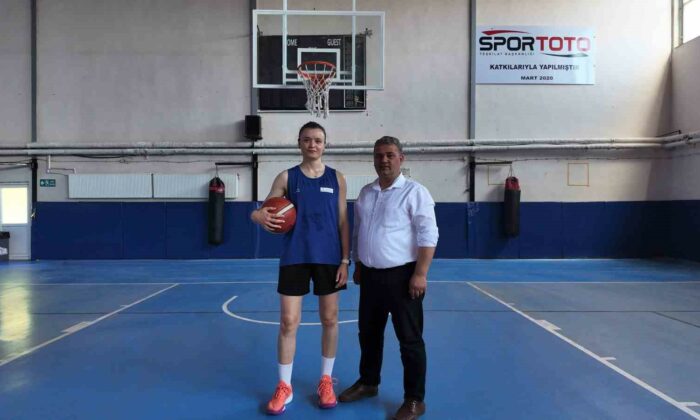 Büşra Akgün, yeni sezona memleketi Gediz’de hazırlanıyor