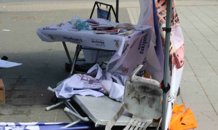 Eskişehir’de AK Parti standına saldırı