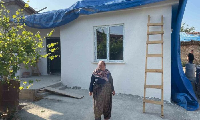 Evi kül olan 72 yaşındaki kadının yüzü İHA’nın haberinden sonra güldü