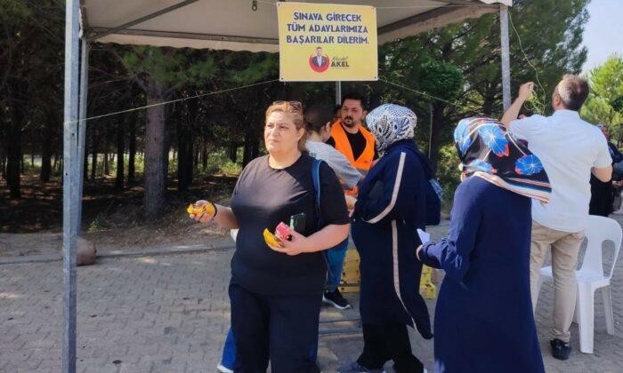 Gediz Belediyesi, YKS heyecanında öğrenci ve ailelerini yalnız bırakmadı