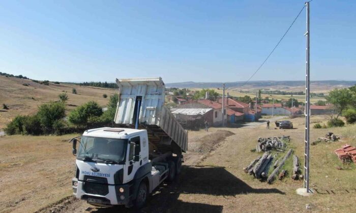 İnönü’de dış mahalle yolları yapımı devam ediyor