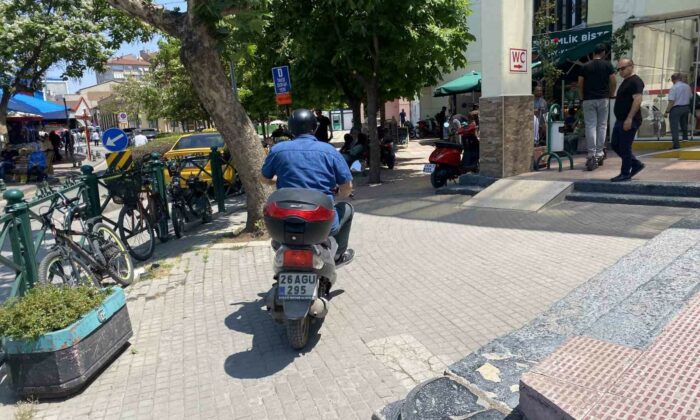 Motosikletler için kural yok gibi