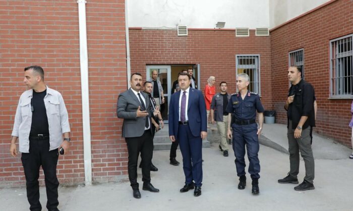Vali Musa Işın’dan Geri Gönderme Merkezi’ne denetim ziyareti
