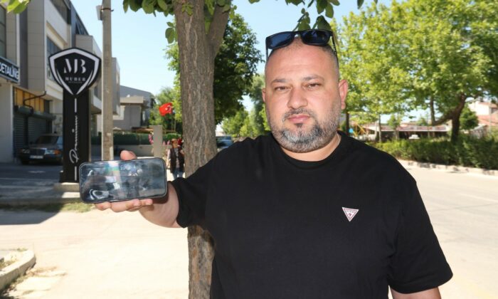 “Eğer Leman’ın karikatürü ifade özgürlüğüyse, bana 2010 yılında verilen ceza neydi?”