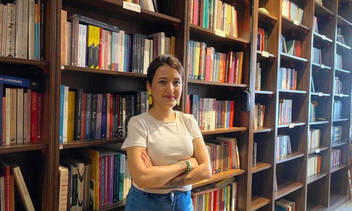 Kitap okuma alışkanlığı azalmıyor, değişiyor