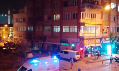 Gece saatlerinde çıkan yangın mahalleliyi sokağa döktü