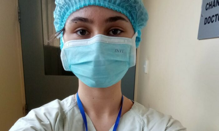 Lise öğrencisi Nursemin Ünlü, Sri Lanka’da gönüllü sağlık hizmeti verdi