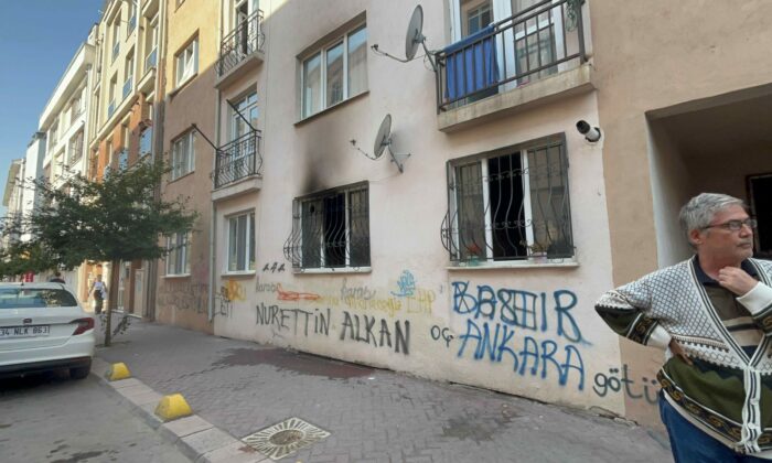 Zemin dairede yangın çıktı, 4 katlı bina boşaltıldı