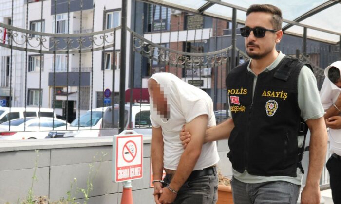 Dublör kullanarak arsa dolandırıcılığı yapan şüphelilere operasyon