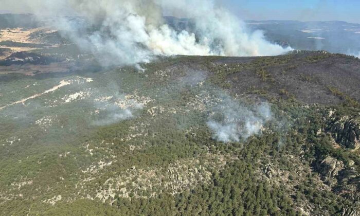 Eskişehir’deki yangına 2’nci gününde müdahale devam ediyor