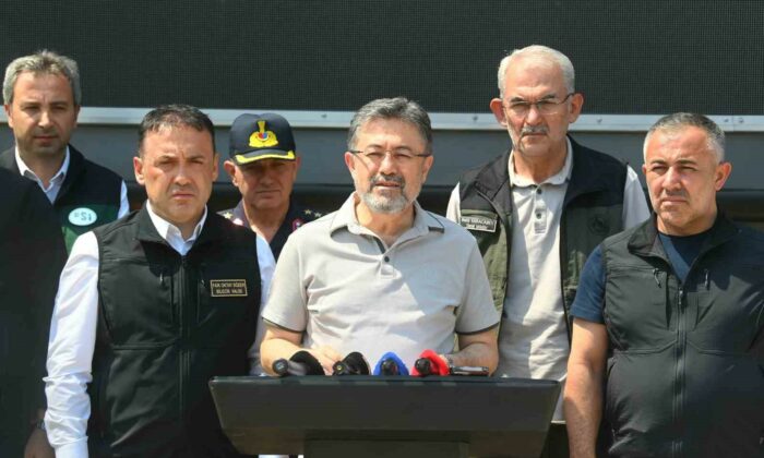Tarım ve Orman Bakanı Yumaklı: “Yılbaşından bu zamana kadar çıkan yangınların toplamı 4 bin adedi aştı”
