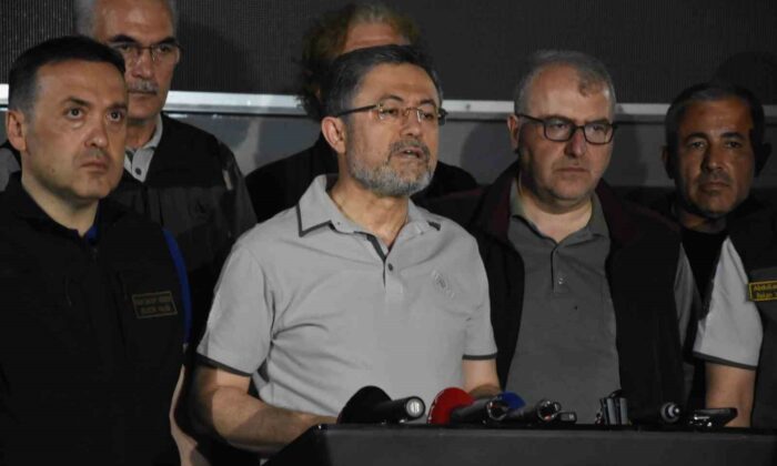 Tarım ve Orman Bakanı Yumaklı: “Bugün Türkiye’de başlayan 3 yangınımız var”