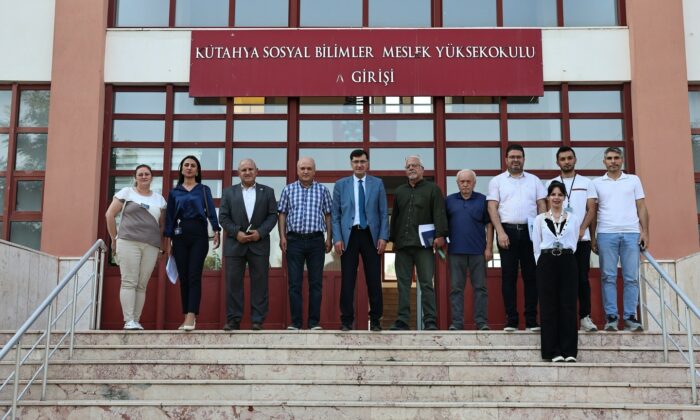 Başkan Kahveci’den DPÜ Sosyal Bilimler MYO’ya ziyaret