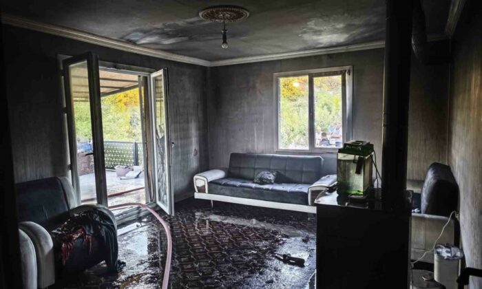 Bilecik’te ev yangını korkuttu