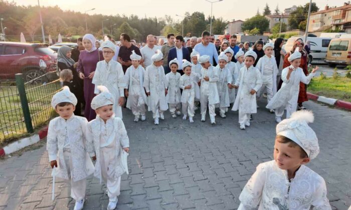 Gediz’de 20 çocuk sünnet ettirildi