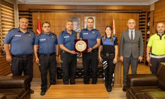 Bilecik İl Emniyet Müdürü Yılmaz’dan teşekkür plaketi