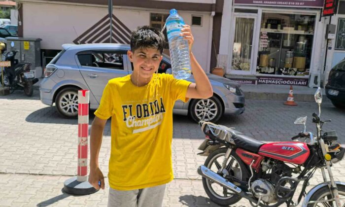 (ÖZEL)’O’ ilçede sıcaklık 42 dereceye kadar yükseldi
