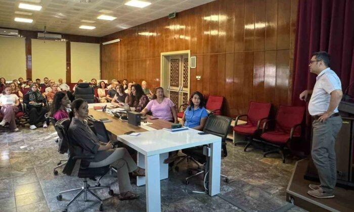 Eskişehir’de sağlık tesislerinin değerlendirilmesi için bilgilendirme toplantısı düzenlendi