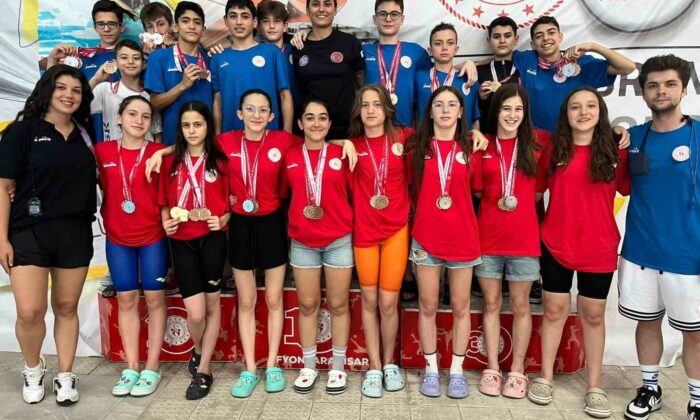 ANALİG Yüzme müsabakalarında Eskişehirli sporculardan büyük başarı