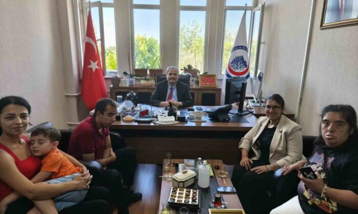 Otizmli bireylerin ailelerine verilecek psikolojik destekler görüşüldü