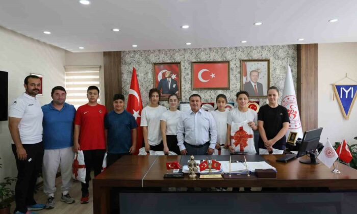 Judonun yıldızları başarılarını İl Müdürü Demir’i ile paylaştı
