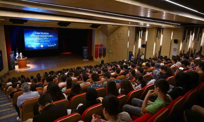 Türk Telekom Liseliler Yazılım Kampı sona erdi