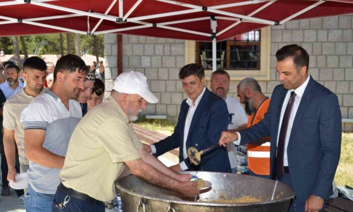 Söğüt’te “Şifalı Pilav” etkinliği yoğun katılımla gerçekleştirildi